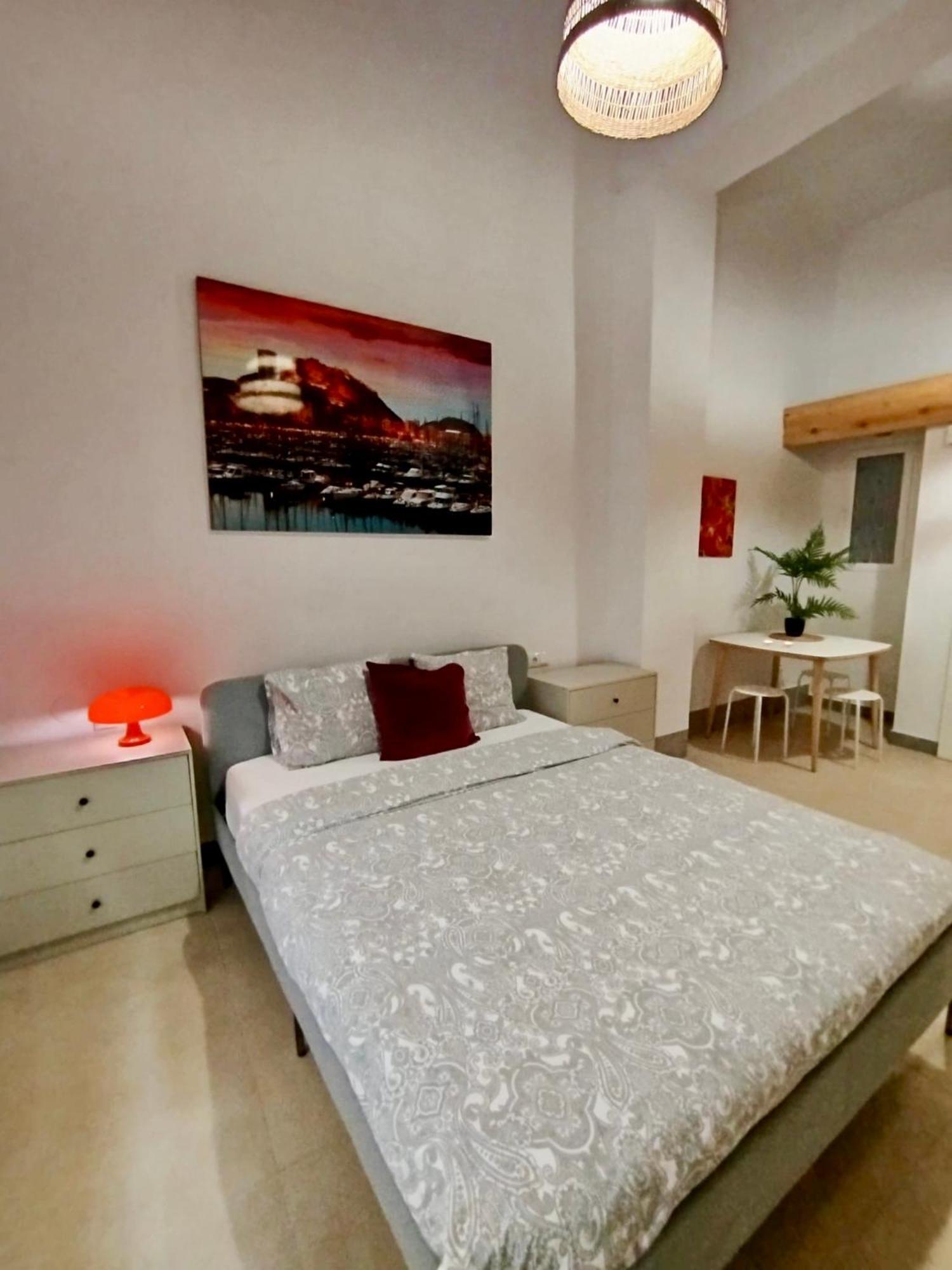 Soho Boho Apartments - With Sunny Rooftop Terrace And Fiber Optic Internet Alicante Buitenkant foto